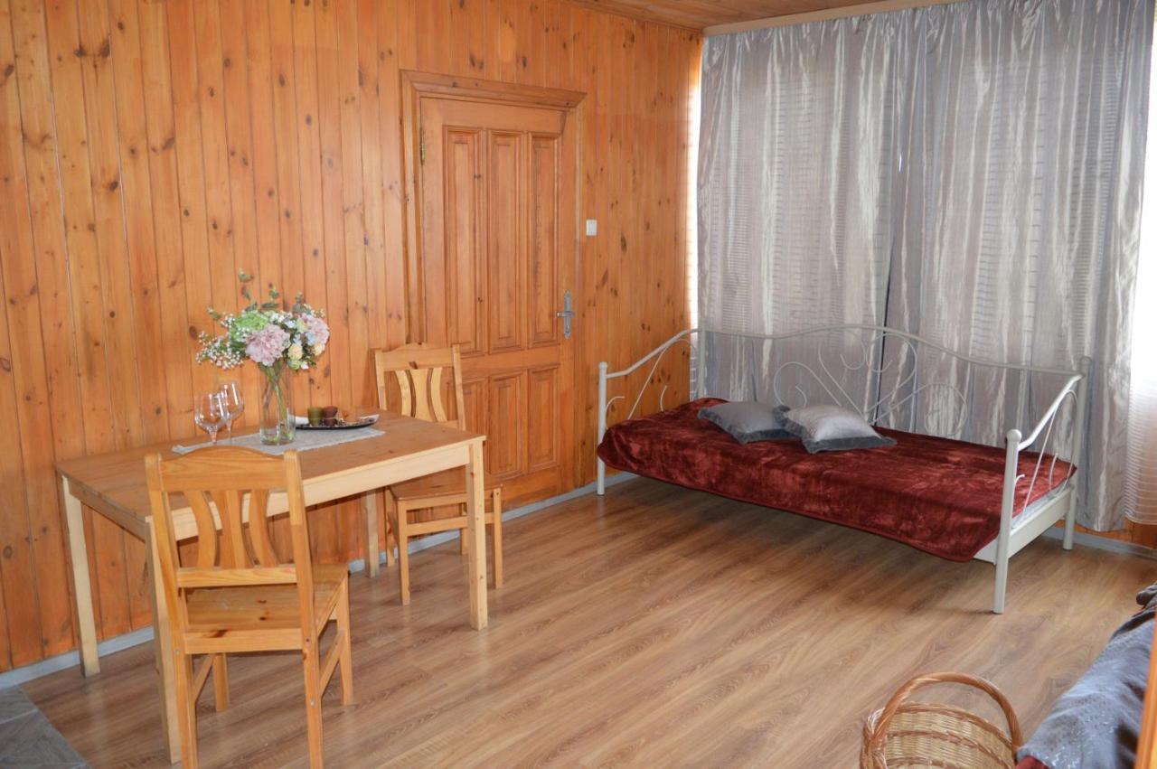 Hostal Lauku Viesu Maja Bajari Rucava Exterior foto