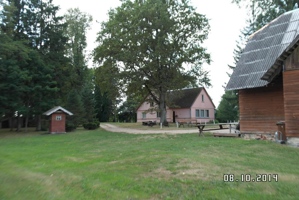 Hostal Lauku Viesu Maja Bajari Rucava Exterior foto