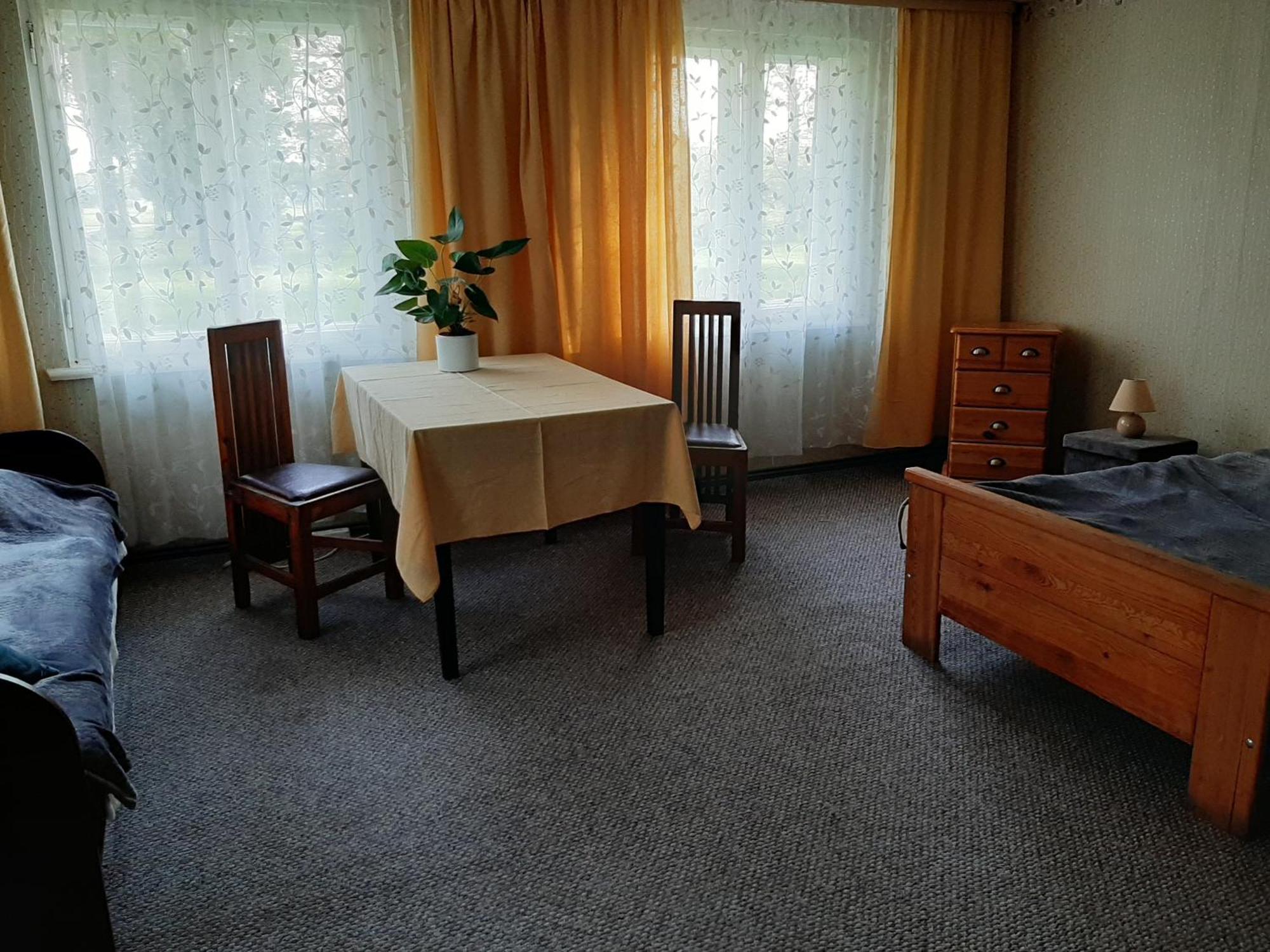 Hostal Lauku Viesu Maja Bajari Rucava Habitación foto