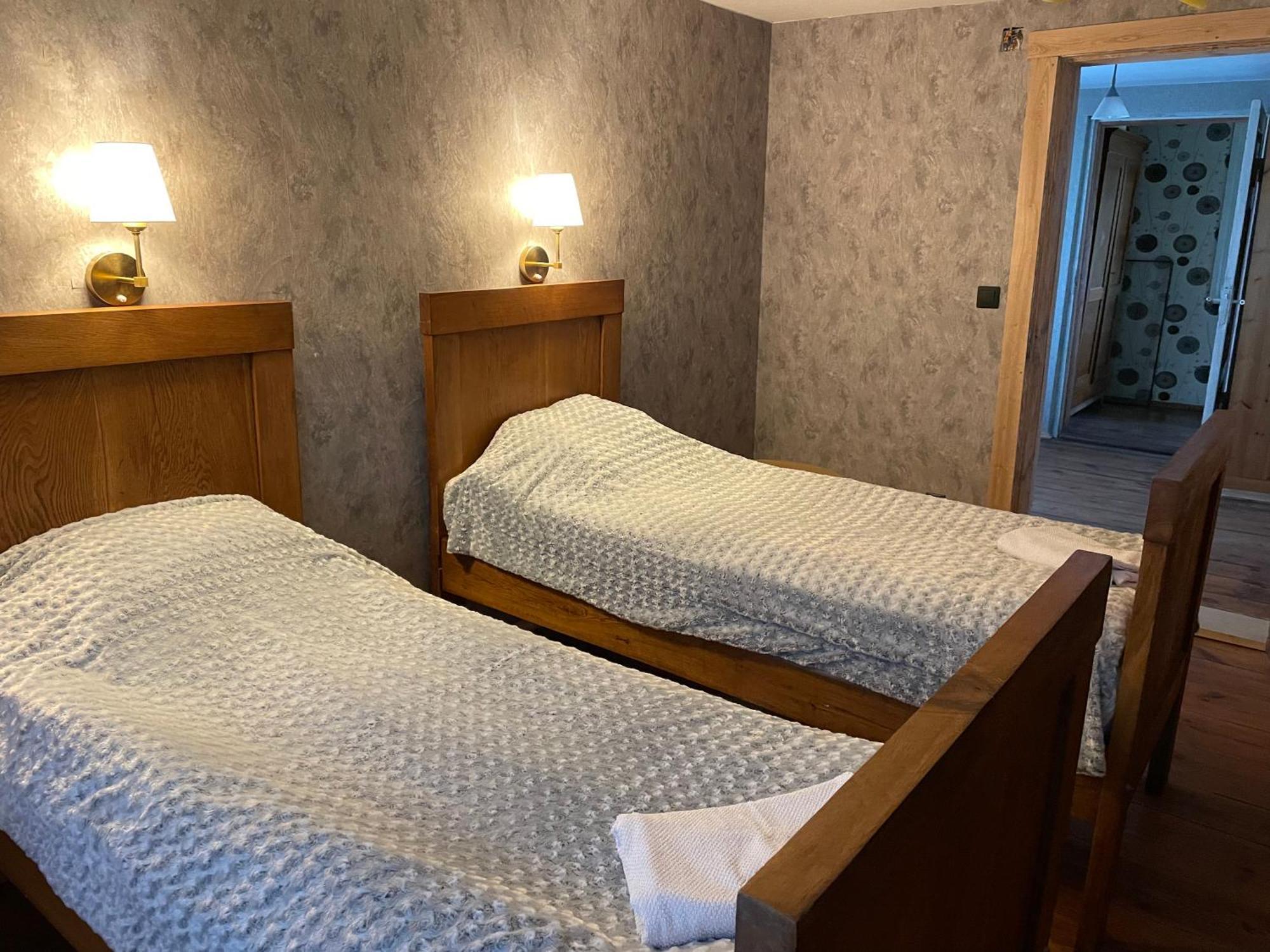 Hostal Lauku Viesu Maja Bajari Rucava Exterior foto
