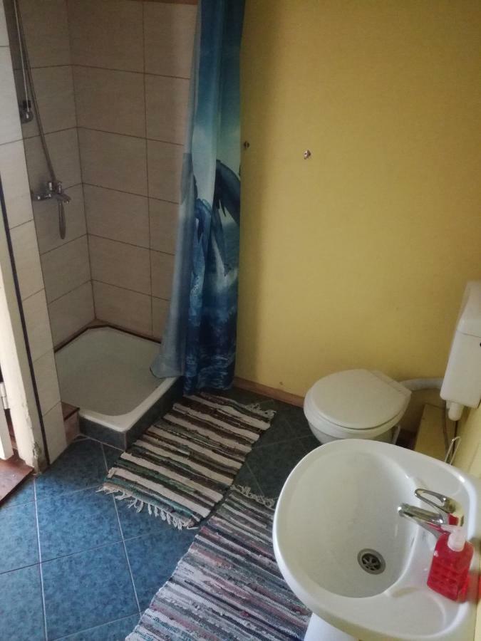 Hostal Lauku Viesu Maja Bajari Rucava Exterior foto