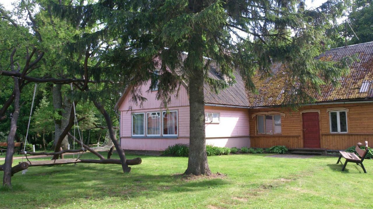 Hostal Lauku Viesu Maja Bajari Rucava Exterior foto